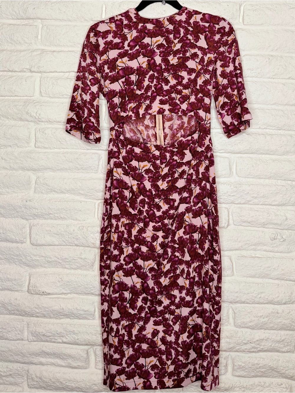 SUNO Silk Floral Midi Dress
Size: M | US 6